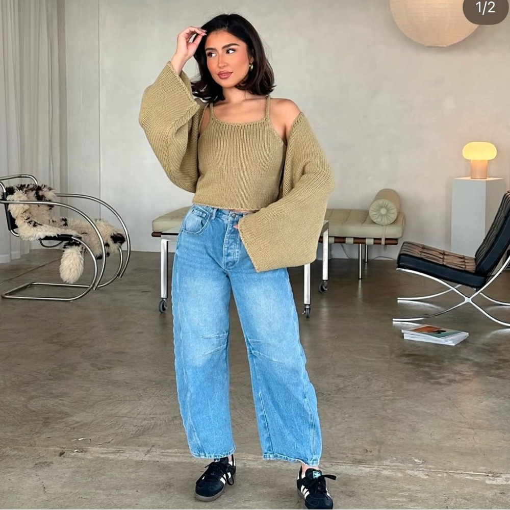 NWOT BARREL JEANS